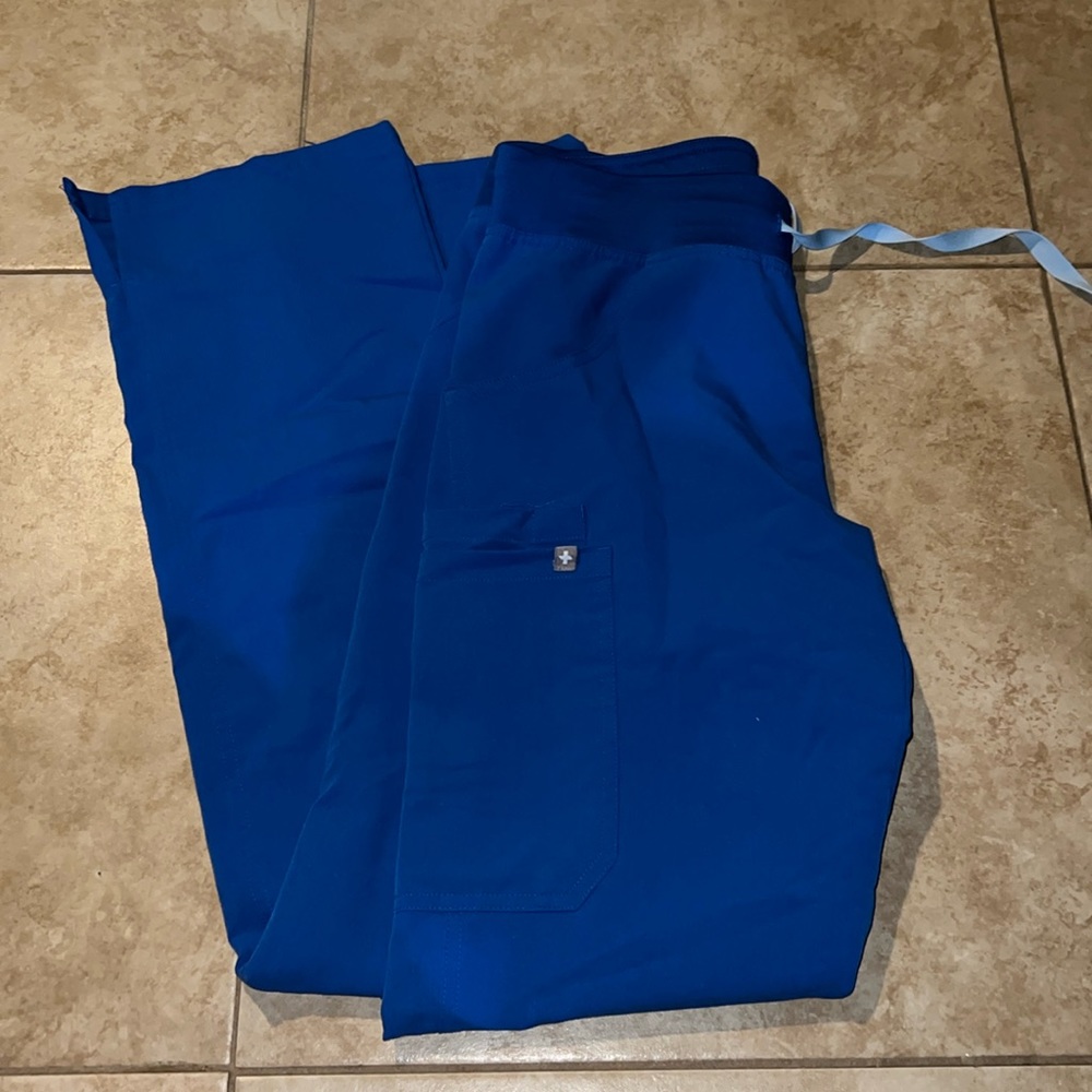XS TALL BLUE KADE CARGO FIGS